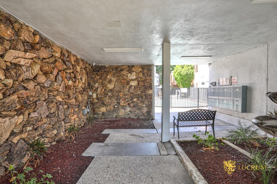 More Photos Of 20951 Roscoe Blvd, Canoga Park Apartments For Sale