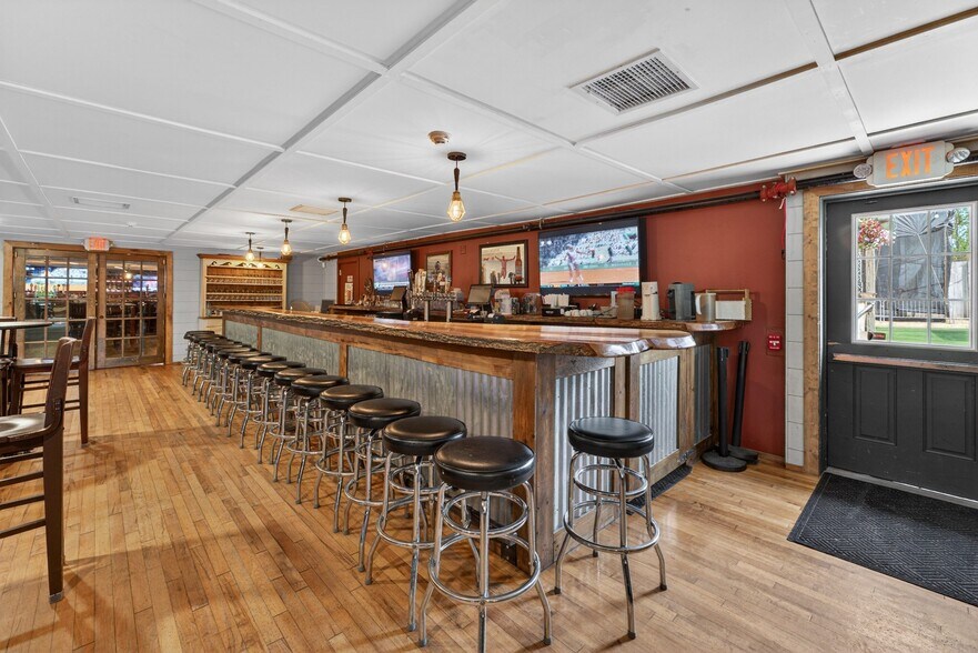 More Photos Of 1121 Route 12, Frenchtown Bar For Sale