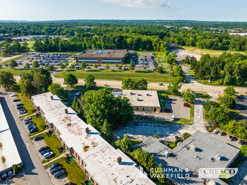 More Photos Of 16500 W Sprague Rd, Middleburg Heights Office For Sale
