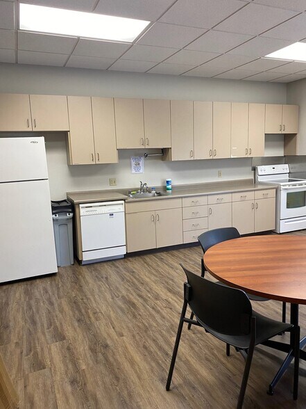 More Photos Of 4216 Kiernan Ave, Modesto Office For Sale
