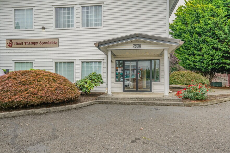 More Photos Of 9407 NE Vancouver Mall Dr, Vancouver Medical For Sale