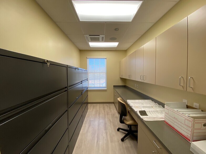 More Photos Of 11623 Philadelphia Rd, White Marsh Medical For Sale