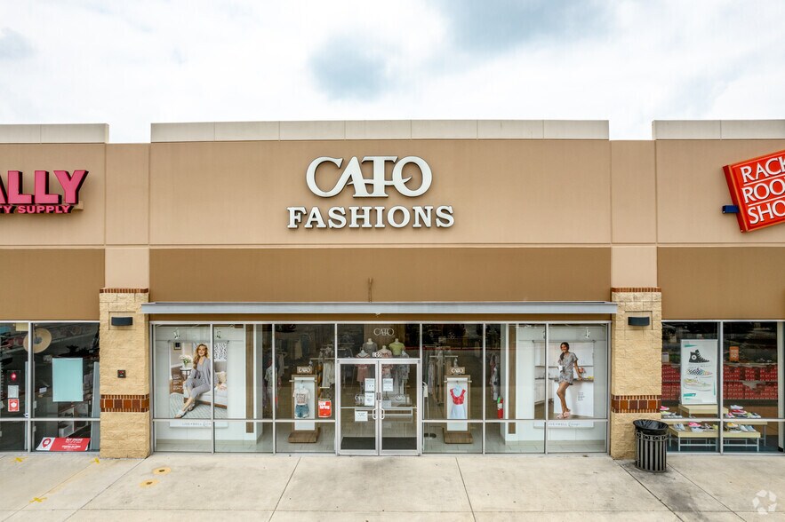 More Photos Of 7014 FM 78, San Antonio Unknown For Lease