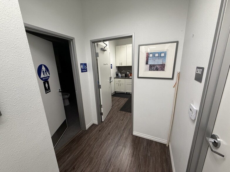 More Photos Of 1551 E Ontario Ave, Corona Unknown For Lease