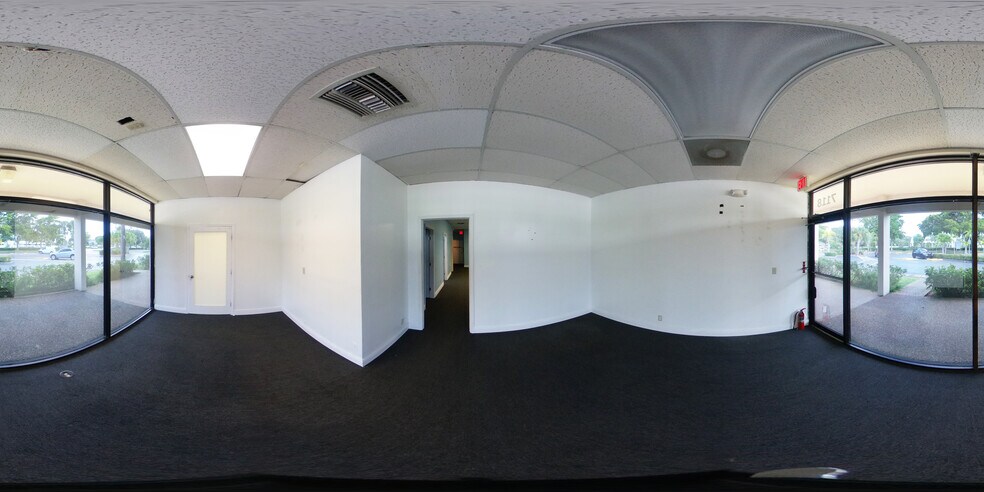 More Photos Of 7108-7162 W McNab Rd, Tamarac General Retail For Sale