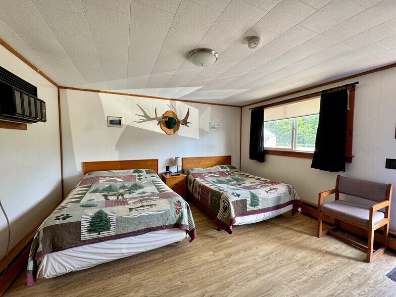 More Photos Of 382 Water St, Guilford Hotel For Sale