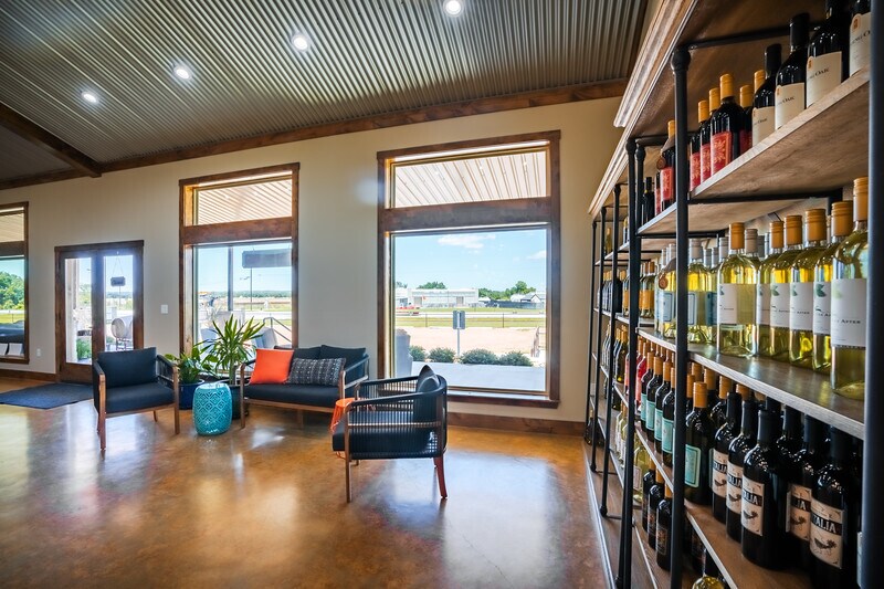 More Photos Of 316 E Wallace St, San Saba General Retail For Sale