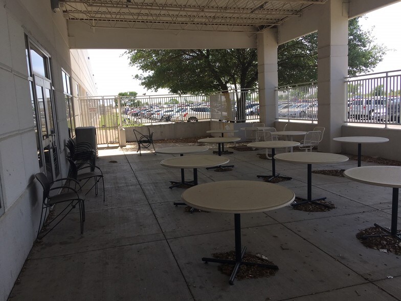 More Photos Of 1600 Eberhardt Rd, Temple Industrial For Lease