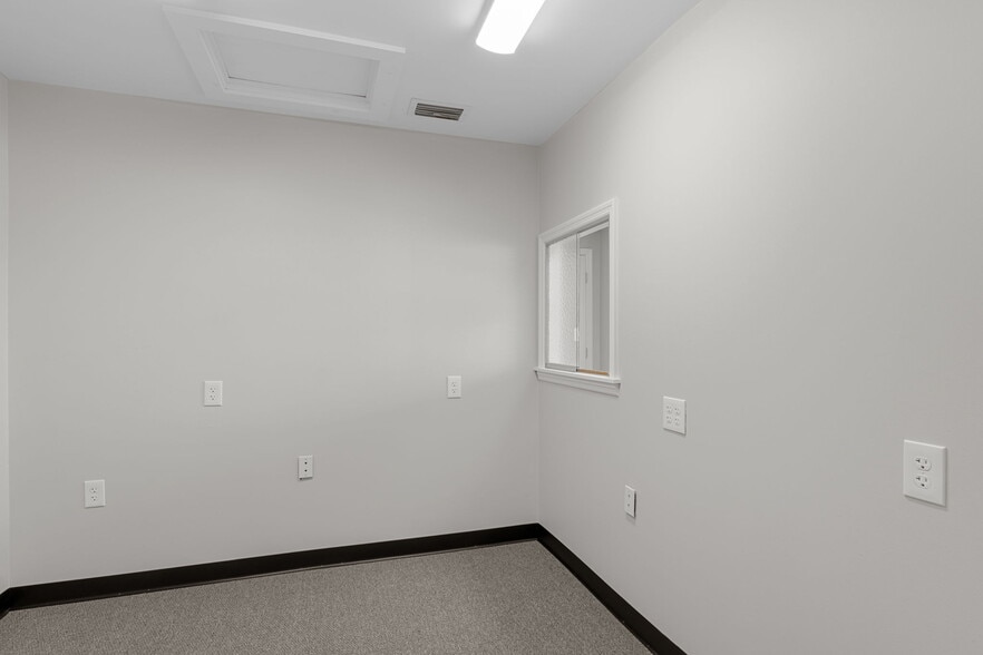 More Photos Of 7936 E Gulf To Lake Hwy, Inverness Medical For Sale