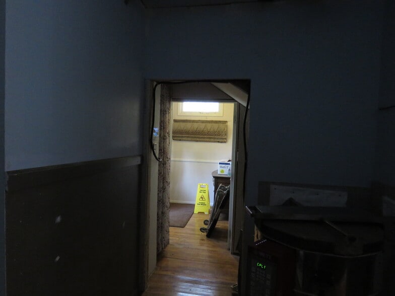 More Photos Of 23382 Crest Forest Dr, Crestline Freestanding For Sale