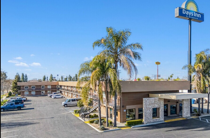 More Photos Of 1215 R St, Merced Hotel For Sale