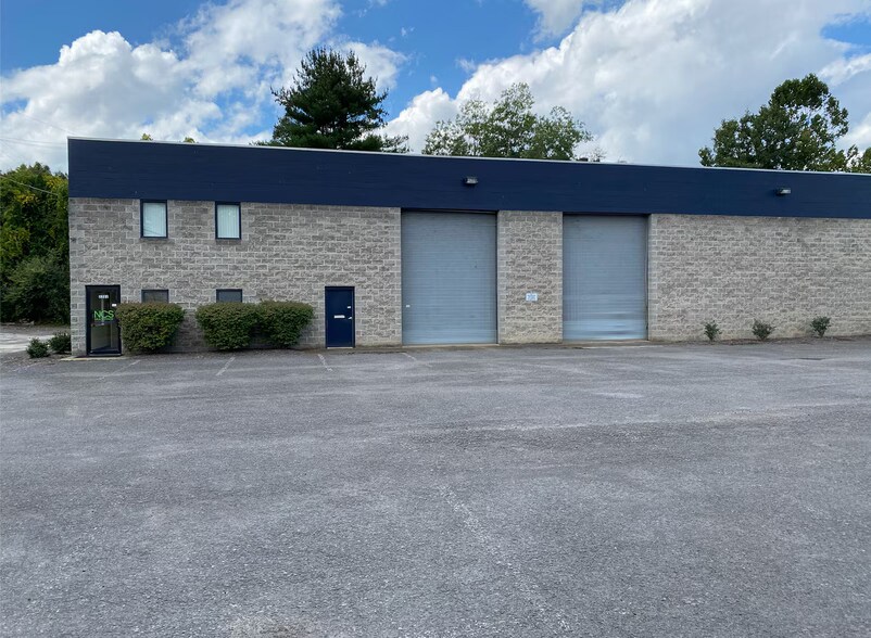 More Photos Of 2201 Morgantown Industrial Park Dr, Morgantown Warehouse For Lease