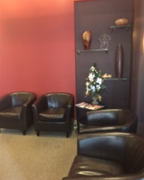 More Photos Of 555 Front St, San Francisco Office For Lease