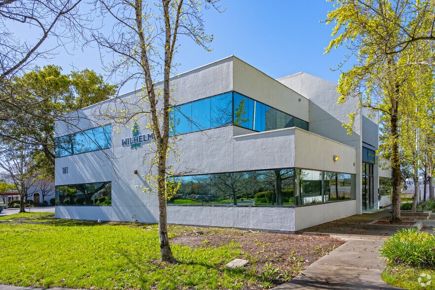 More Photos Of 181 Lynch Creek Way, Petaluma Loft Creative Space For Lease