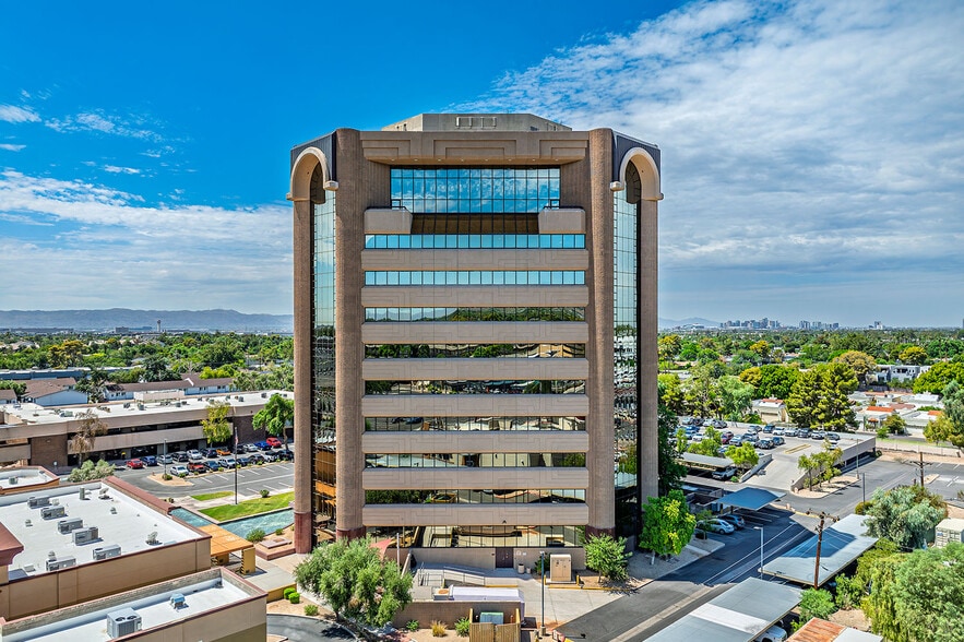 More Photos Of 2800 N 44th St, Phoenix Office For Sale