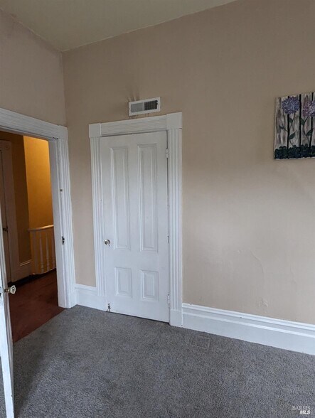 More Photos Of 1547 4th St, San Rafael Storefront Retail Residential For Sale