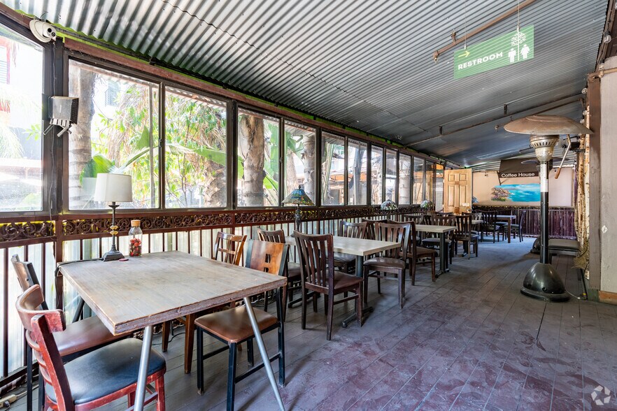 More Photos Of 755 S Hobart Blvd, Los Angeles Storefront Retail Office For Lease