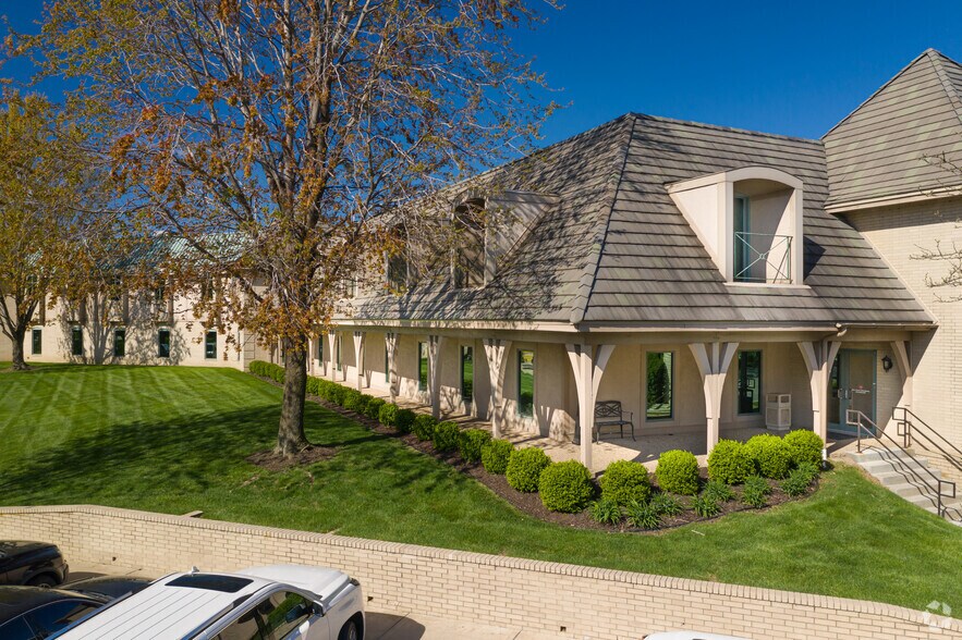 More Photos Of 11111 Nall Ave, Leawood Office For Sale