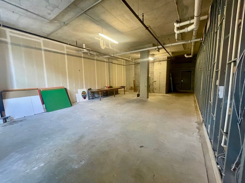 More Photos Of 141 West St, Annapolis Apartments For Sale