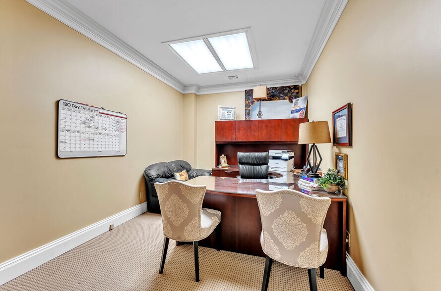 More Photos Of 2906 N Ocoee St, Cleveland Office For Sale