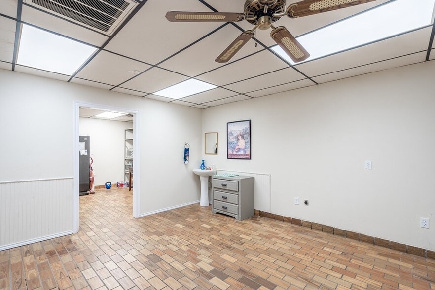 More Photos Of 810 S Stockton Ave, Monahans General Retail For Lease