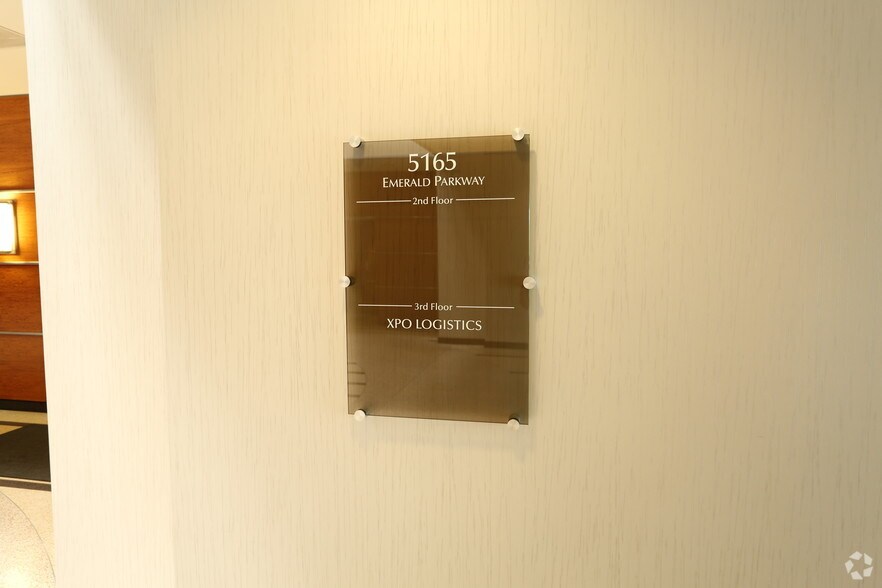 More Photos Of 5165 Emerald Pky, Dublin Office For Lease