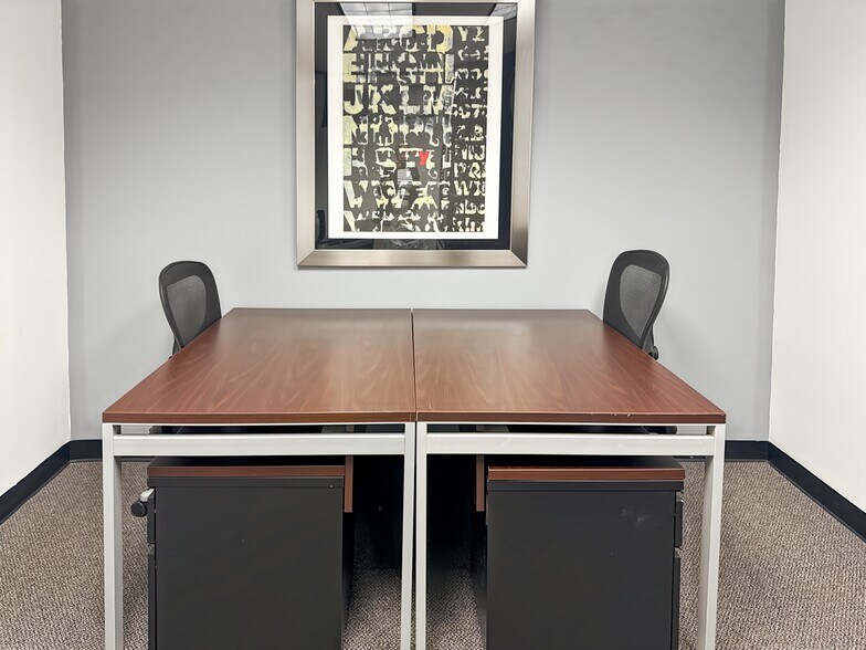 More Photos Of 1100 Poydras St, New Orleans Coworking Space