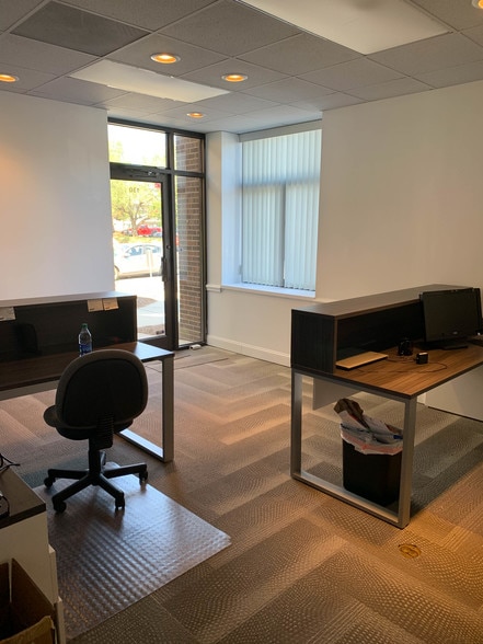 More Photos Of 10801 Johnston Rd, Charlotte Office For Lease