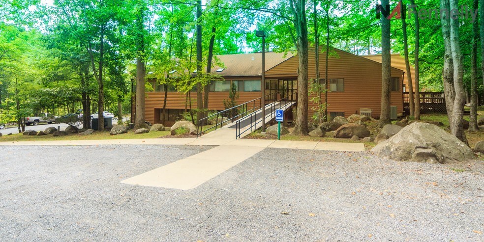 Primary Photo Of 166 Bunn Dr, Princeton Medical For Lease