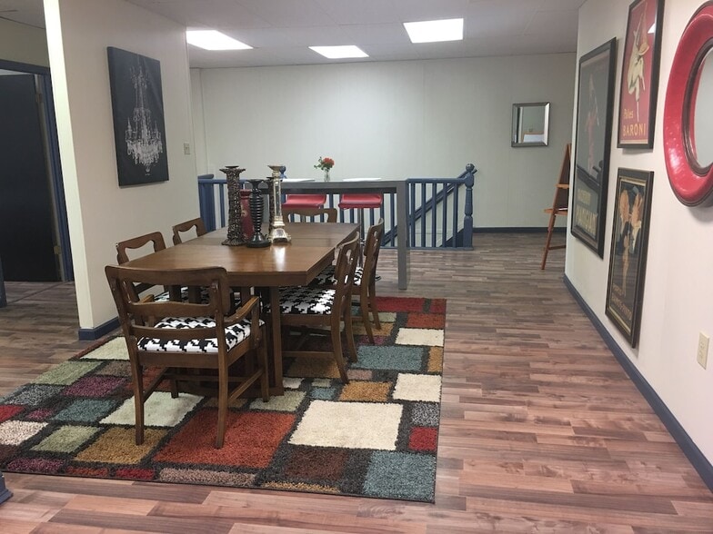 More Photos Of 179 Vance Ave, Memphis Office For Sale
