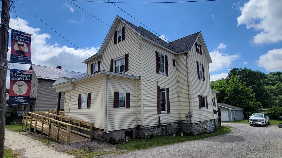 More Photos Of 522 Main St, Rockwood Specialty For Sale