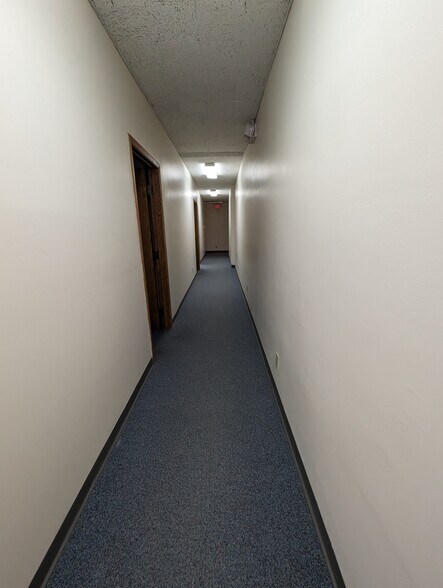 More Photos Of 20 Pearl St, Council Bluffs Office For Sale