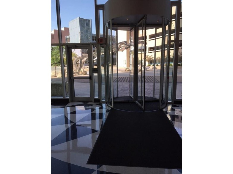 More Photos Of 425 2nd St SE, Cedar Rapids Office For Sale