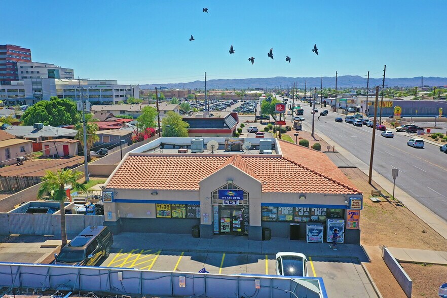 More Photos Of 1033 N 24th Pl, Phoenix Service Station For Sale