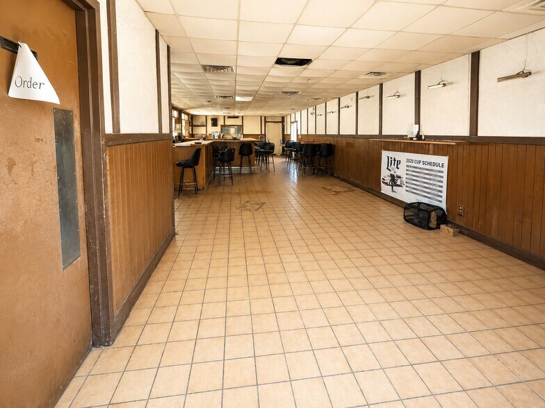 More Photos Of 3356 147th st, Midlothian Restaurant For Sale