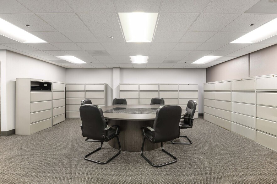 More Photos Of 3150 E Birch St, Brea Manufacturing For Sale
