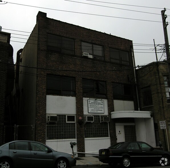 More Photos Of 9-11 Elm Ave, Mount Vernon Service For Sale