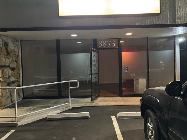 More Photos Of 8869-8879 Katella Ave, Anaheim Storefront For Lease