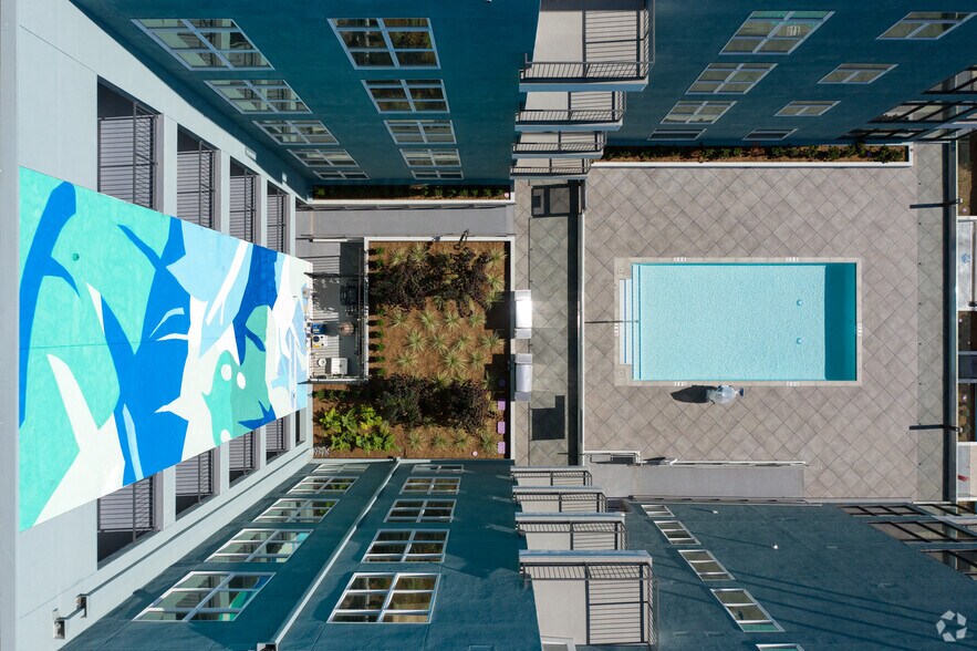 More Photos Of 801 S Berendo St, Los Angeles Apartments For Lease