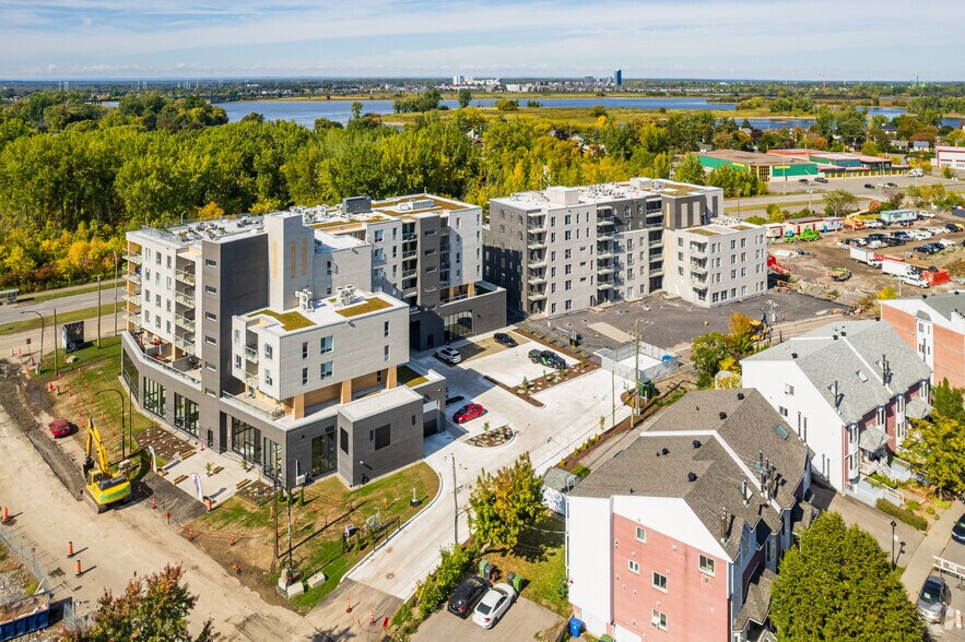 More Photos Of 15792 Rue Sherbrooke E, Montréal Apartments For Lease