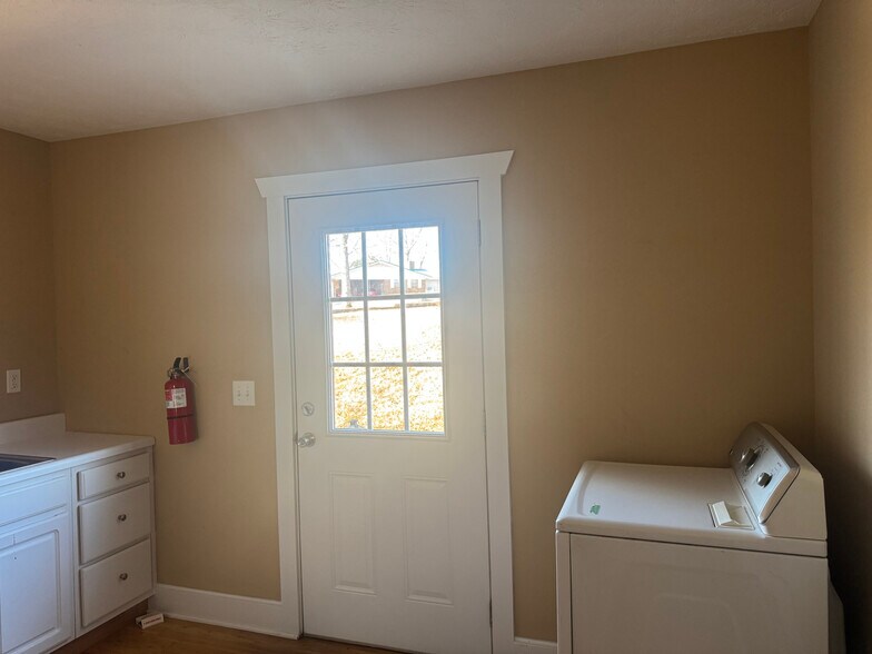 More Photos Of 8385 AL Highway 144, Alexandria Office Residential For Sale