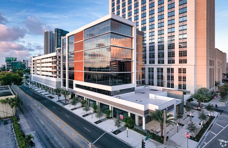 Primary Photo Of 550 S Andrews Ave, Fort Lauderdale Office Residential For Lease