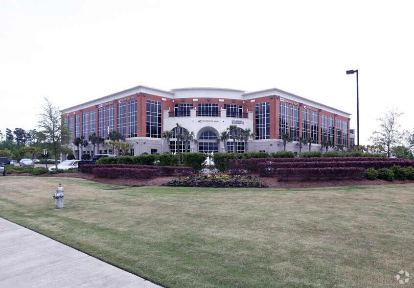 Primary Photo Of 1001 Military Cutoff Rd, Wilmington Medical For Lease