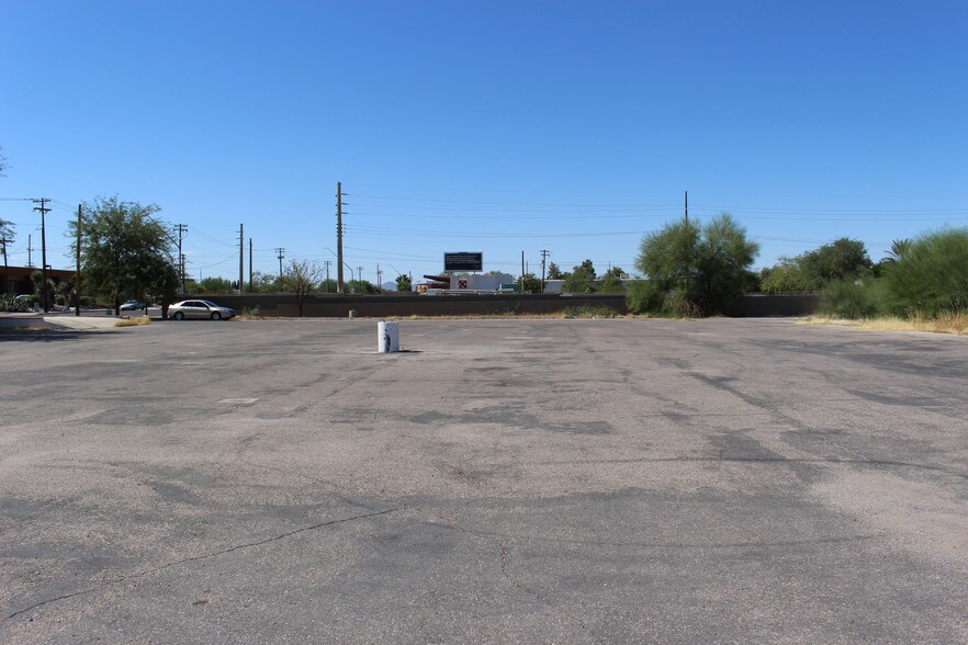 More Photos Of 3635 E Fort Lowell Rd, Tucson Land For Sale