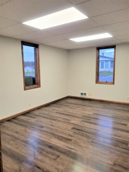 More Photos Of 1225 N Home Rd, Mansfield Medical For Lease