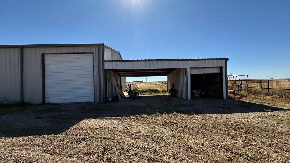 More Photos Of 9506 F M 835, Slaton Sports And Entertainment For Sale