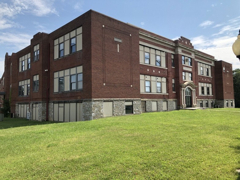 More Photos Of 920 W Washington St, Hagerstown Office For Sale