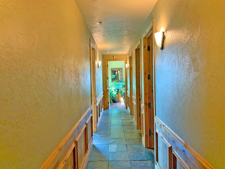 More Photos Of 398 S 9th St, Boise General Retail For Sale