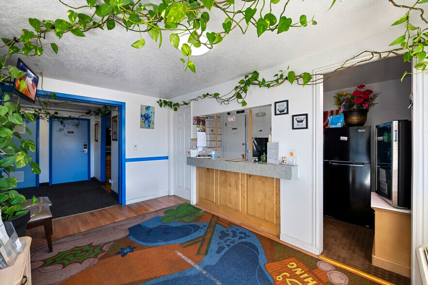 More Photos Of 75 S 350 E, Delta Hotel For Sale