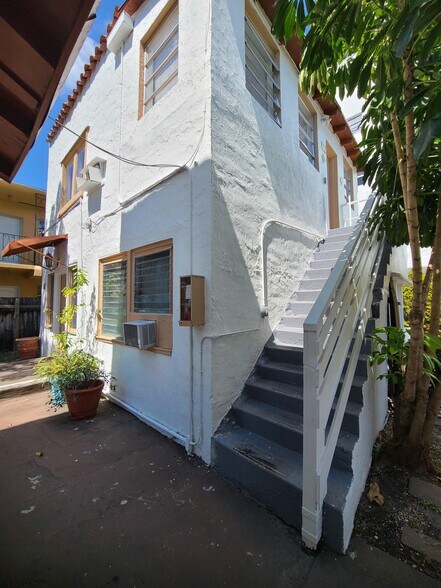 More Photos Of 1311 15th Ter, Miami Beach Apartments For Sale